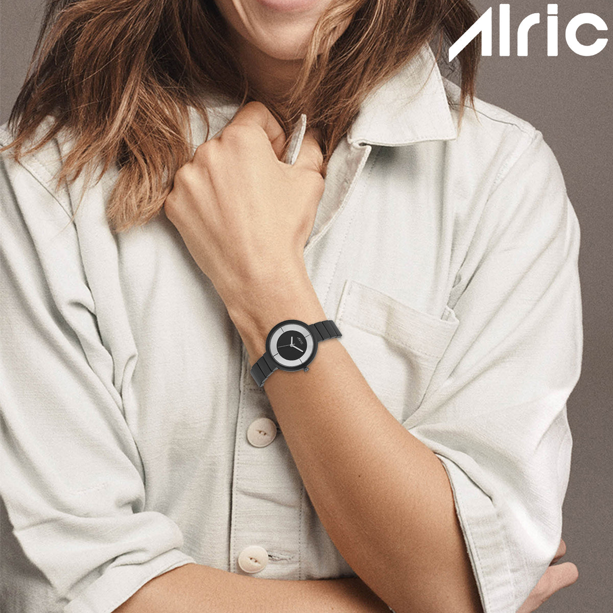 Elly Black Round Quartz Analog Wrist Watch For Girls (30 Mm Dial)