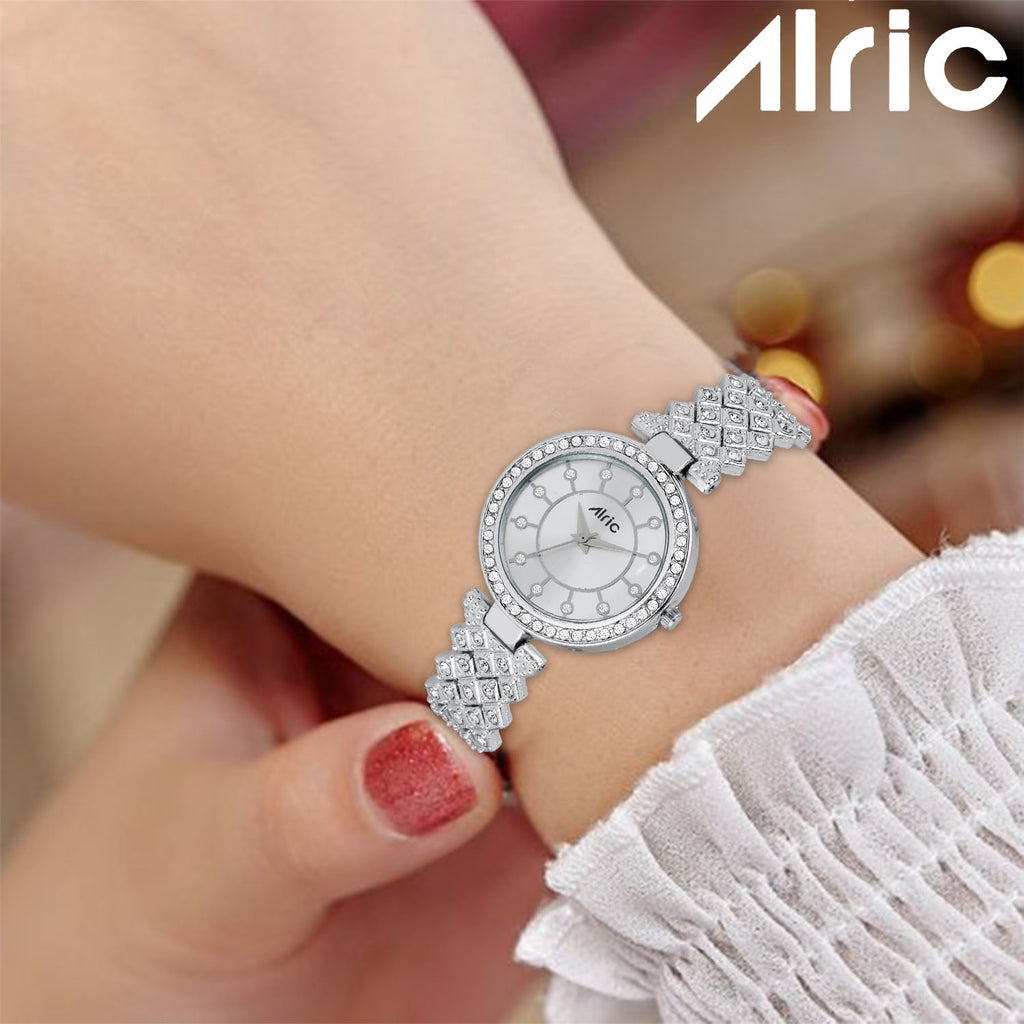 Carve Silver  Analog Quartz with Jewels | Elegant Watch for Women