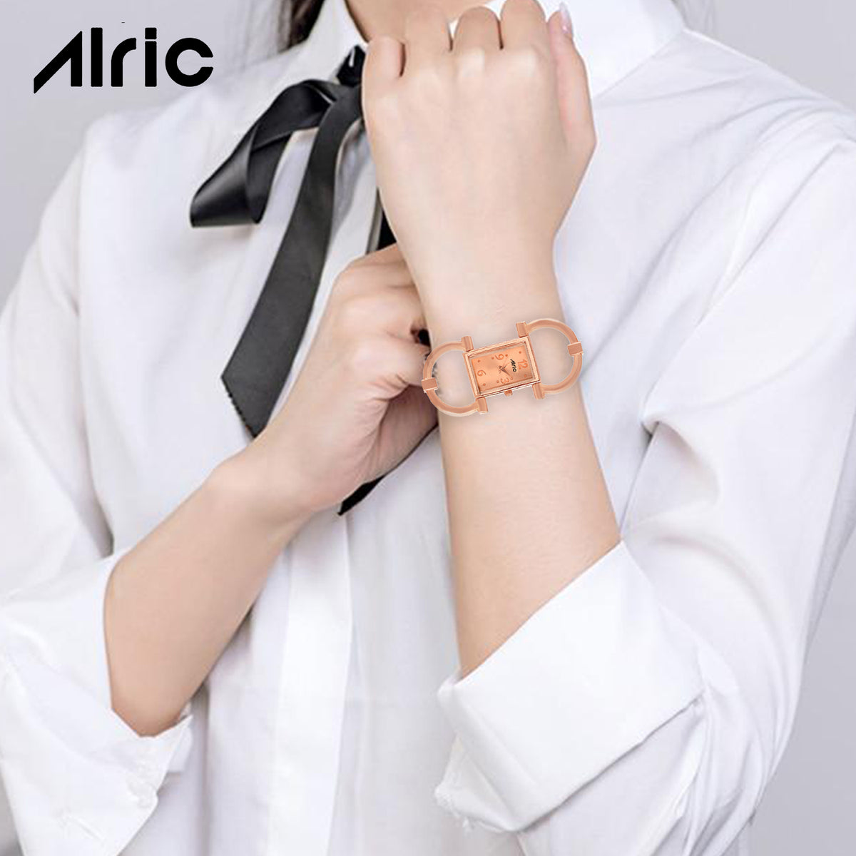 Quad Rose Gold Watch For Girls (30 Mm Dial)