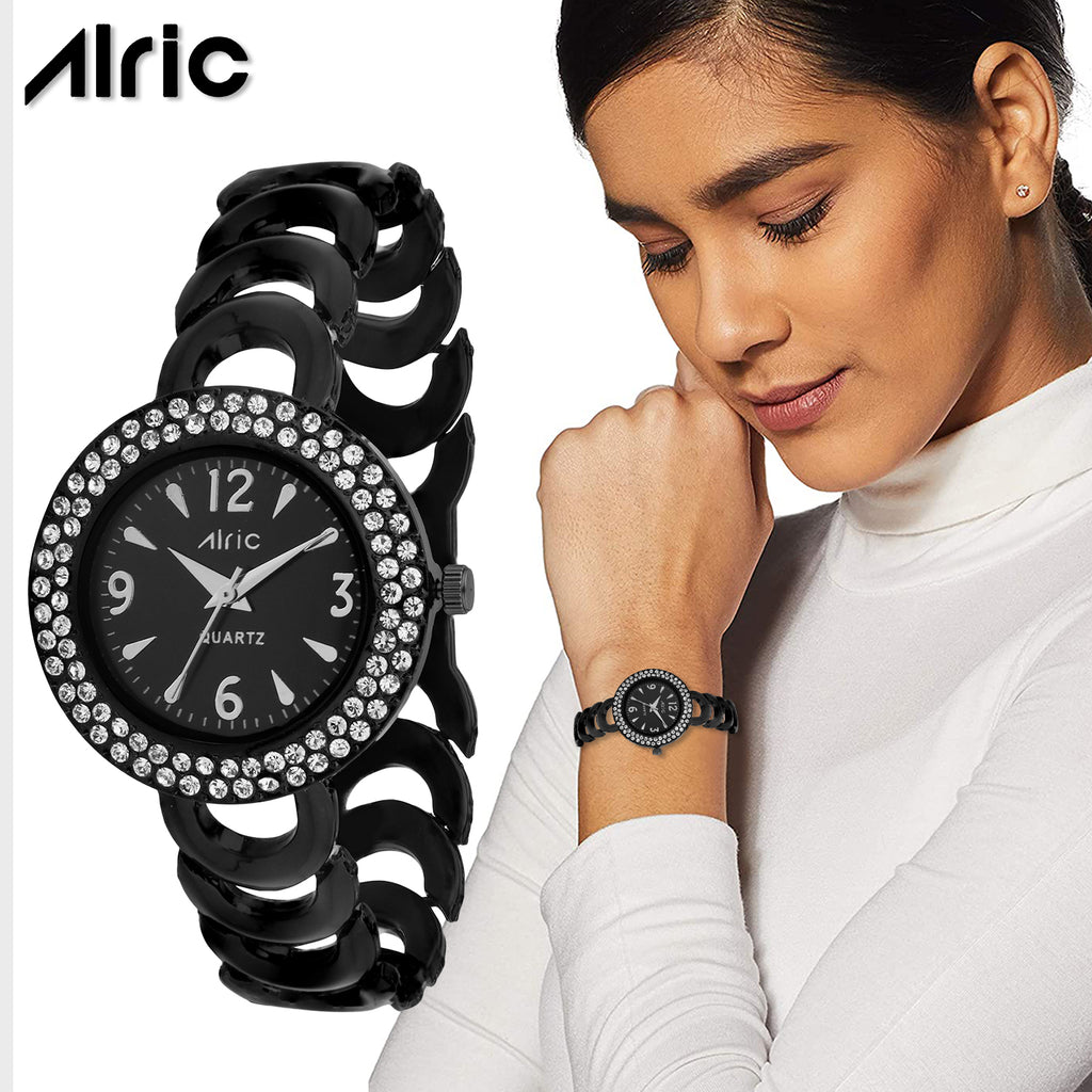 Ritzy Black Round Quartz Analog Wrist Watch For Women (13.6 Mm Dial)