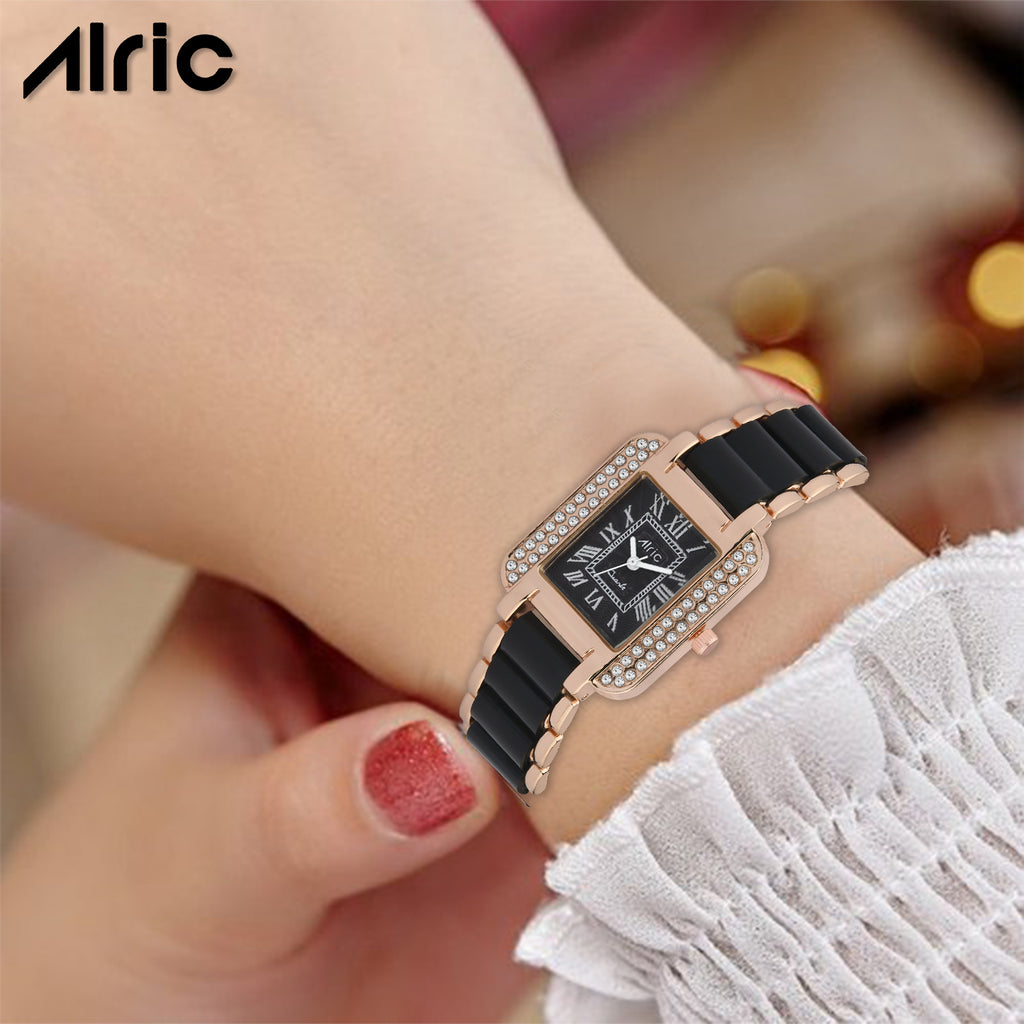 Minted Black Square Quartz Analog Wrist Watch For Girls (30 Mm Dial)