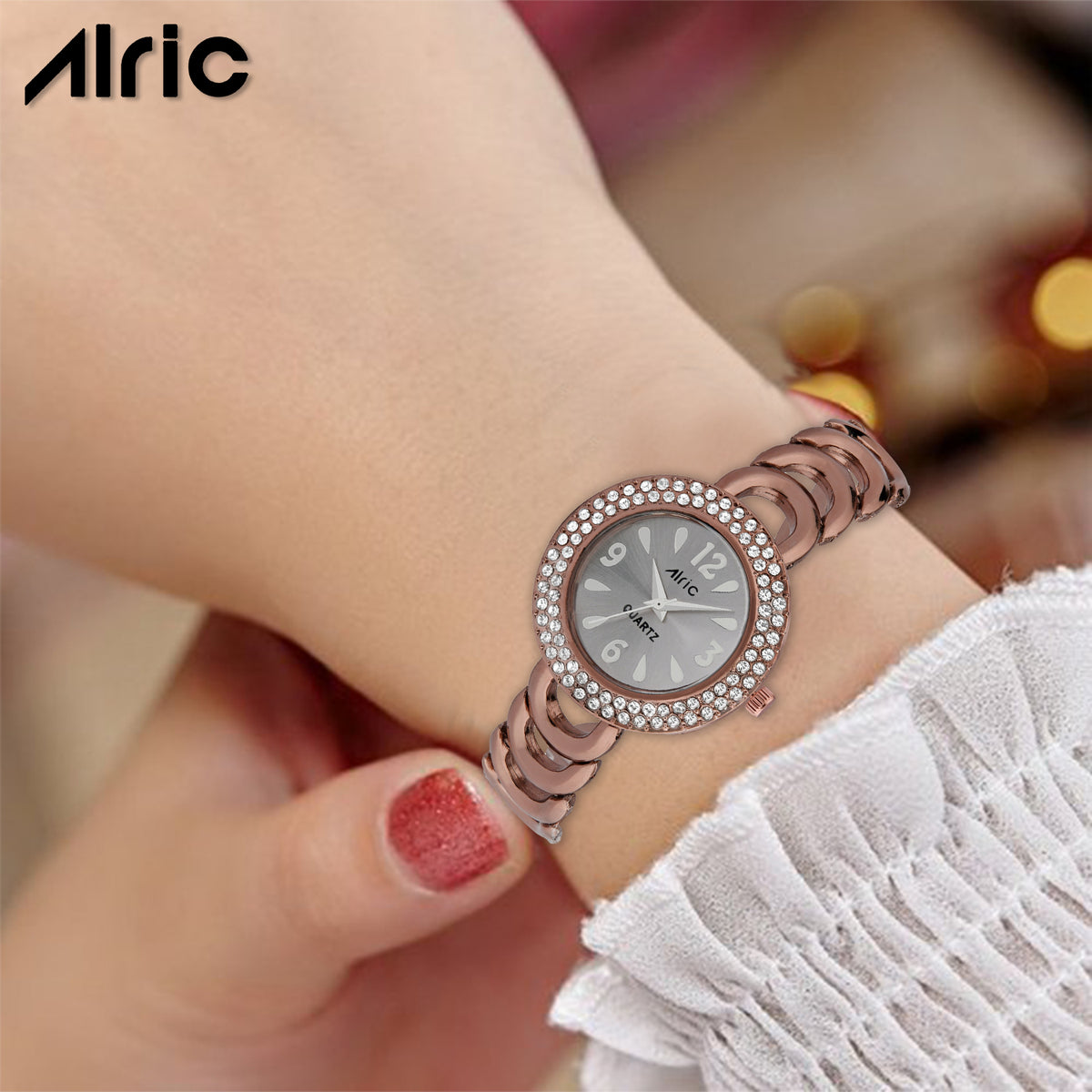 Ritzy Brown & Silver Round Quartz Analog Wrist Watch For Women (13.6 Mm Dial)