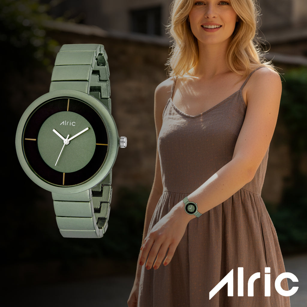 Elly Military Green Round Quartz Analog Wrist Watch For Girls (30 Mm Dial)