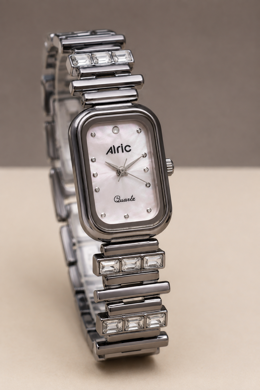 Charm Silver Rectangle Quartz Analog Wrist Watch For Girls (30 Mm Dial)