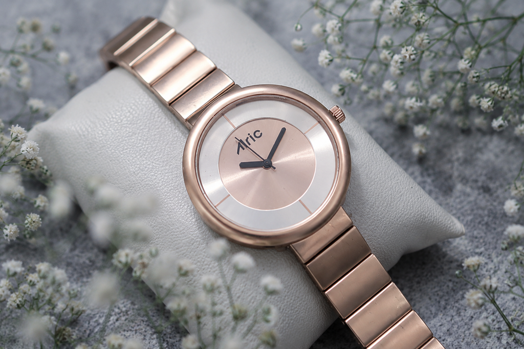 Elly Rose Gold Round Quartz Analog Wrist Watch For Girls (30 Mm Dial)