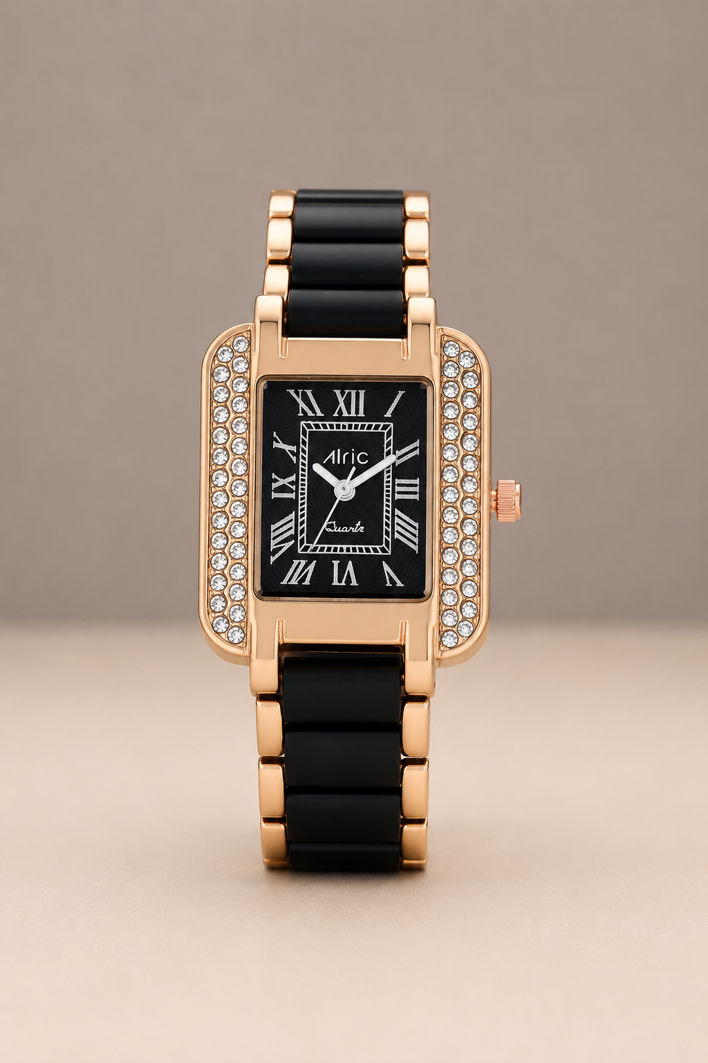 Minted Black Square Quartz Analog Wrist Watch For Girls (30 Mm Dial)