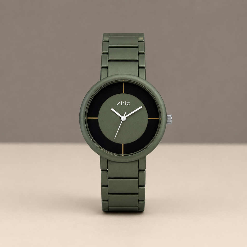Elly Military Green Round Quartz Analog Wrist Watch For Girls (30 Mm Dial)