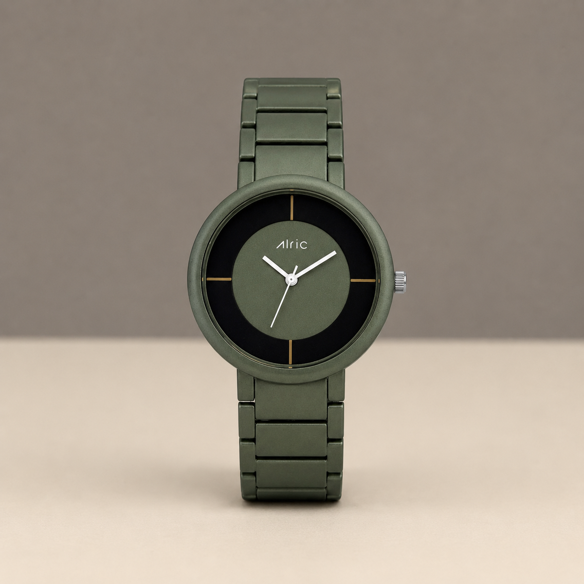 Elly Military Green Round Quartz Analog Wrist Watch For Girls (30 Mm Dial)