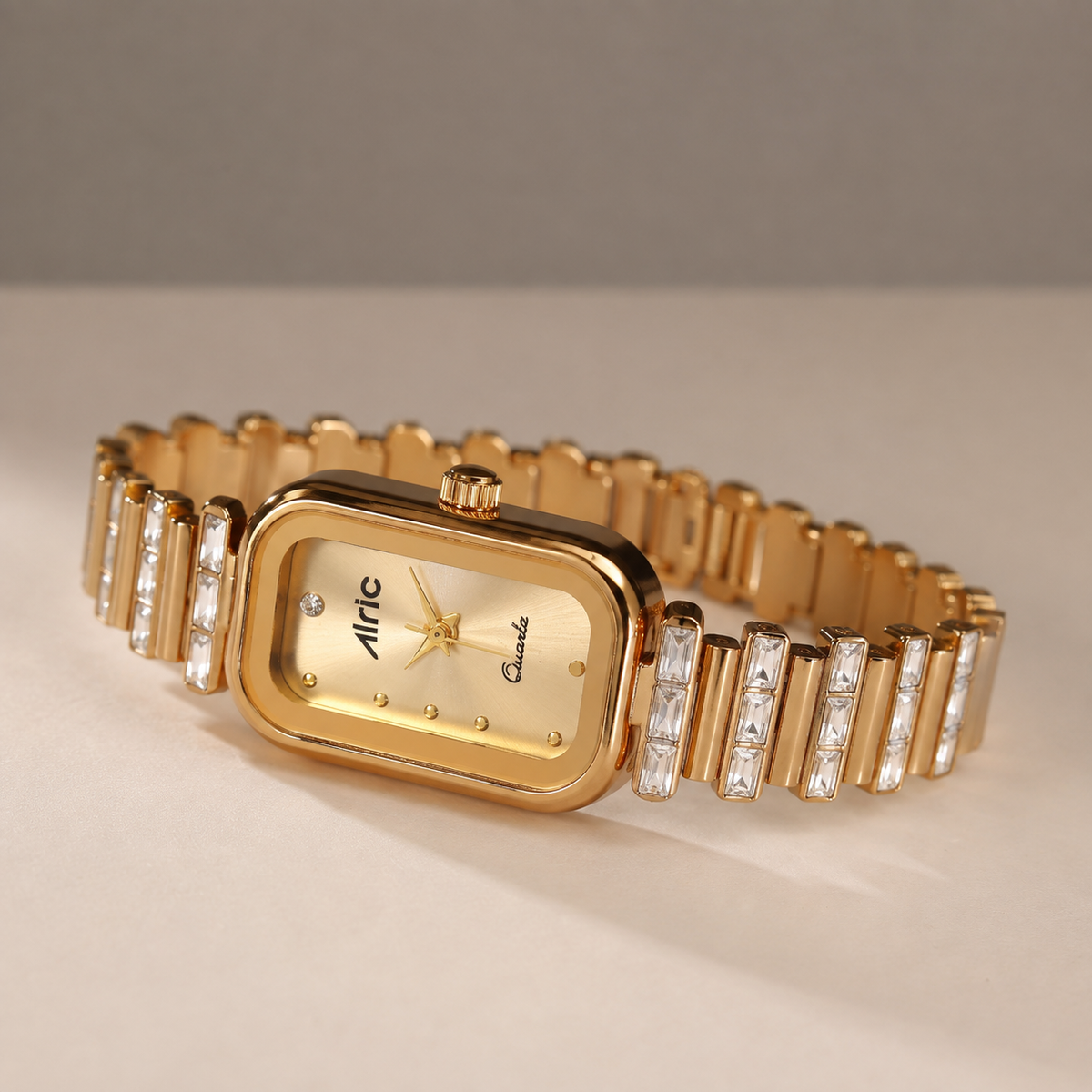 Charm Gold Rectangle Quartz Analog Wrist Watch For Girls (30 Mm Dial)