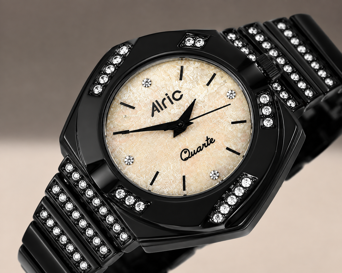 Opaline Black Quartz Analog Wrist Watch For Girls