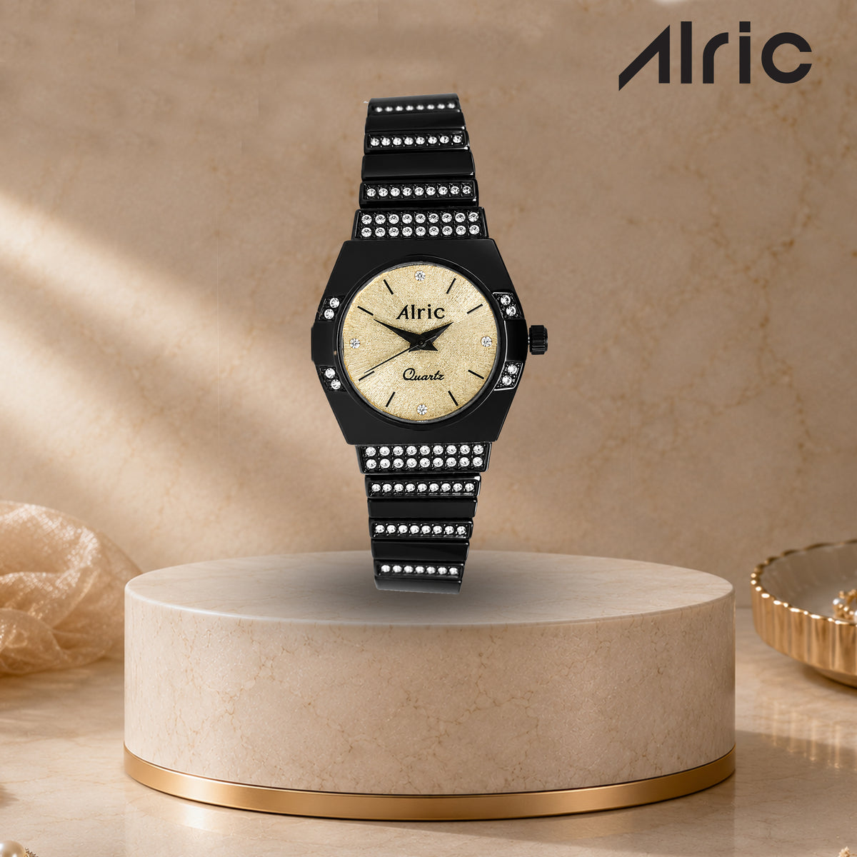 Opaline Black Quartz Analog Wrist Watch For Girls
